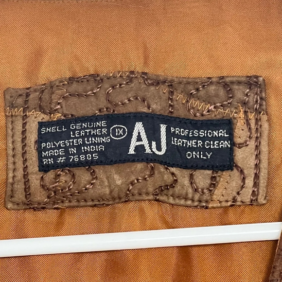 Vintage Men's AJ Brown Leather Western Vest Size 1X Snap Button Front - Picture 5 of 8